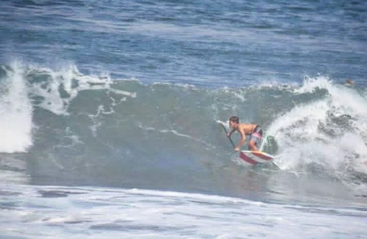 Surfista de 12 anos e 16 atletas do vôlei de praia irão representar a Bahia em competições fora do estado