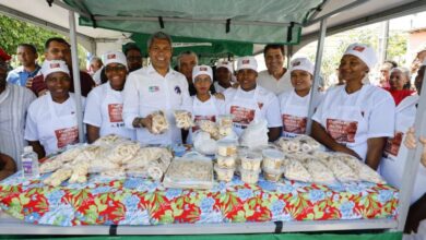 Em Caém, Jerônimo Rodrigues entrega melhorias e anuncia investimentos