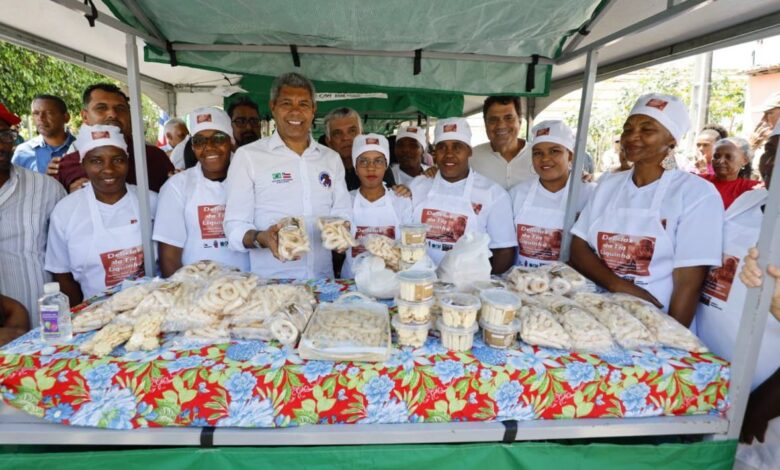 Em Caém, Jerônimo Rodrigues entrega melhorias e anuncia investimentos