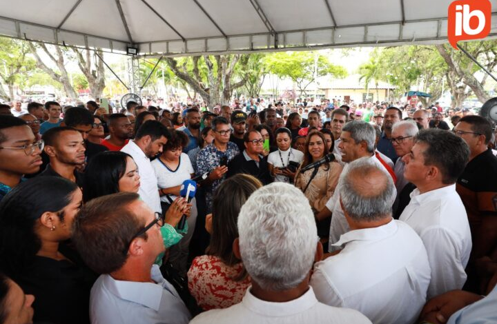 Jerônimo autoriza obras e realiza entregas em Amargosa e Santo Estêvão