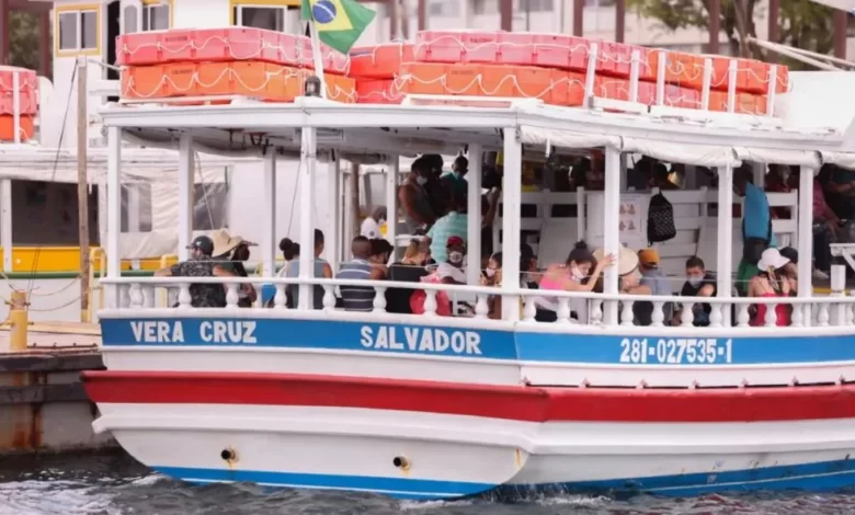 MOVIMENTO PARA ITAPARICA É INTENSO NO TERMINAL NÁUTICO DE SALVADOR