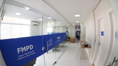 PREFEITURA DE SALVADOR INAUGURA CONSELHO MUNICIPAL DE POLÍTICAS SOBRE DROGAS E EMPOSSA CONSELHEIROS