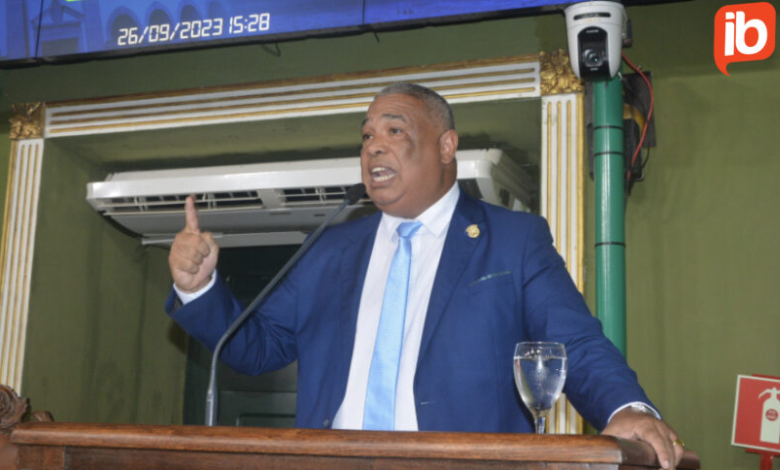 “Toda Cidade Baixa está de joelho contra a violência”, diz vereador ao propor homenagem a jovem morto