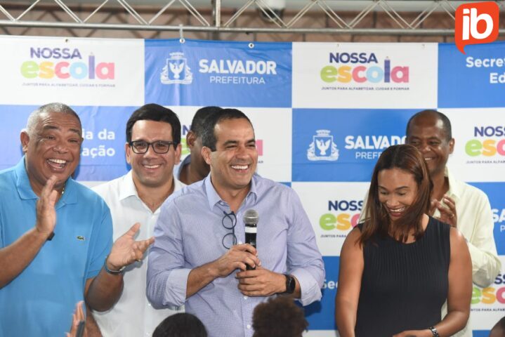 Bruno Reis anuncia meia-entrada para professores da rede municipal