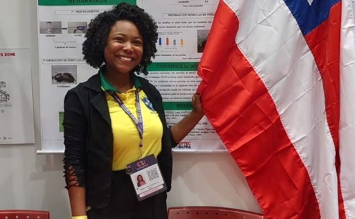 ESTUDANTES DA REDE ESTADUAL DE ENSINO DE ILHÉUS SÃO PREMIADAS EM FEIRA INTERNACIONAL, NO MÉXICO