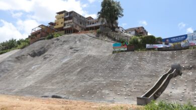 GOVERNO DA BAHIA ENTREGA CONTENÇÃO DE ENCOSTA NO ALTO DO PERU