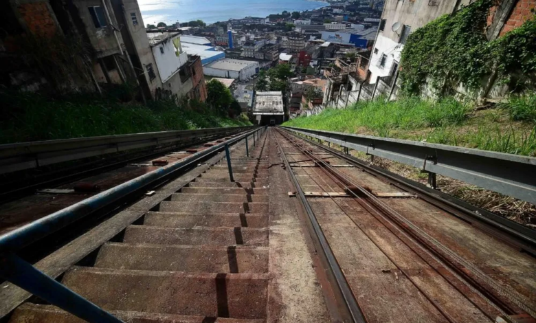 OPERAÇÃO DO PLANO INCLINADO LIBERDADE-CALÇADA É SUSPENSA POR TEMPO INDETERMINADO