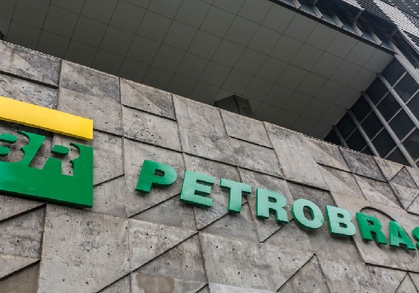 PETROLEIROS DÃO ÍNICIO A MANIFESTAÇÕES EM UNIDADES DA PETROBRAS