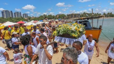 Padroeiro dos pescadores e dos animais, São Francisco de Assis leva fiéis e devotos às ruas de Lauro de Freitas
