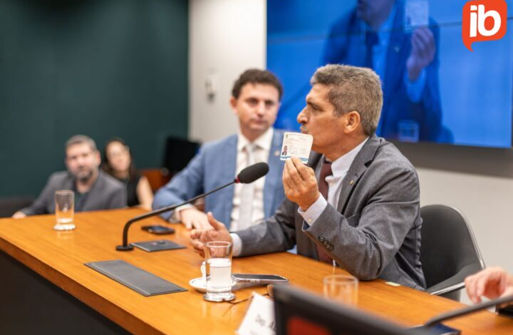 Fila de espera pela carteira de pescador na Bahia é zerada